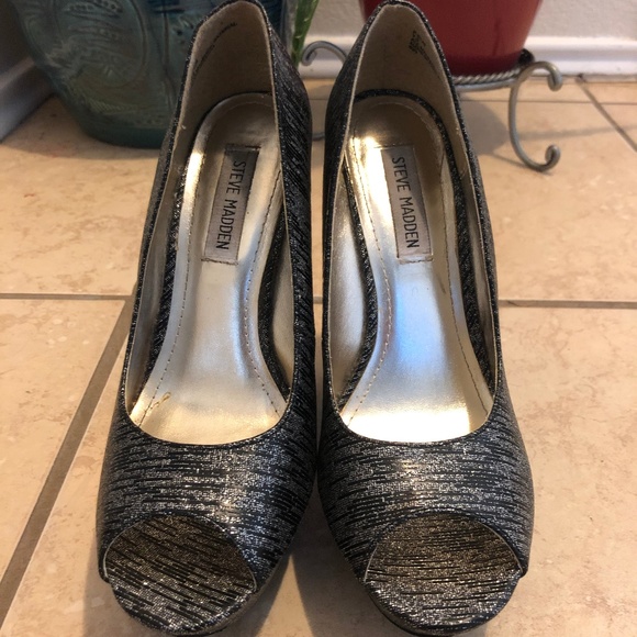 Steve Madden Platform Peep-Toe Wedges - Picture 6 of 8